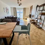 Business & Family Apartment, 90qm, Lift, Tg & Balkon * Μαγδεβούργο