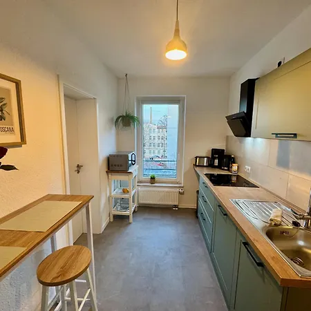 Business & Family Apartment, 90qm, Lift, Tg & Balkon