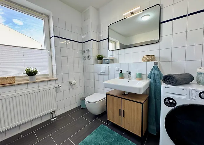 Business & Family Apartment, 90Qm, Lift, Tg & Balkon