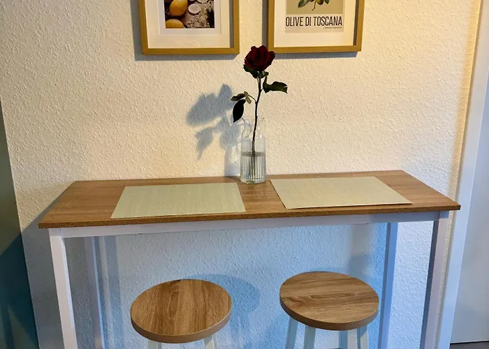 Business & Family Apartment, 90Qm, Lift, Tg & Balkon شقة